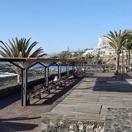 Апартаменты Americas House Seafront *