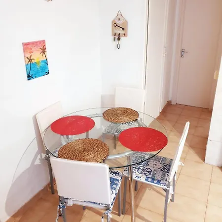 Americas House Seafront Apartment *